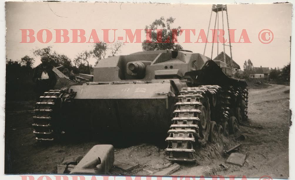 Sturmgeschütz STUG III Stummel Front Kennung Kettenschaden comba