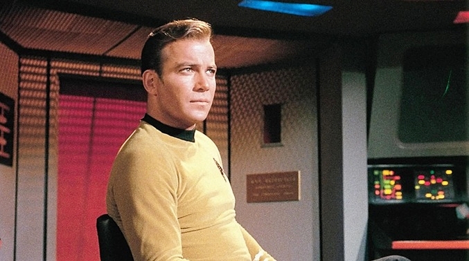 MEMORIAL-DAY-WILLIAM-SHATNER-1-FOTOR-2.jpg