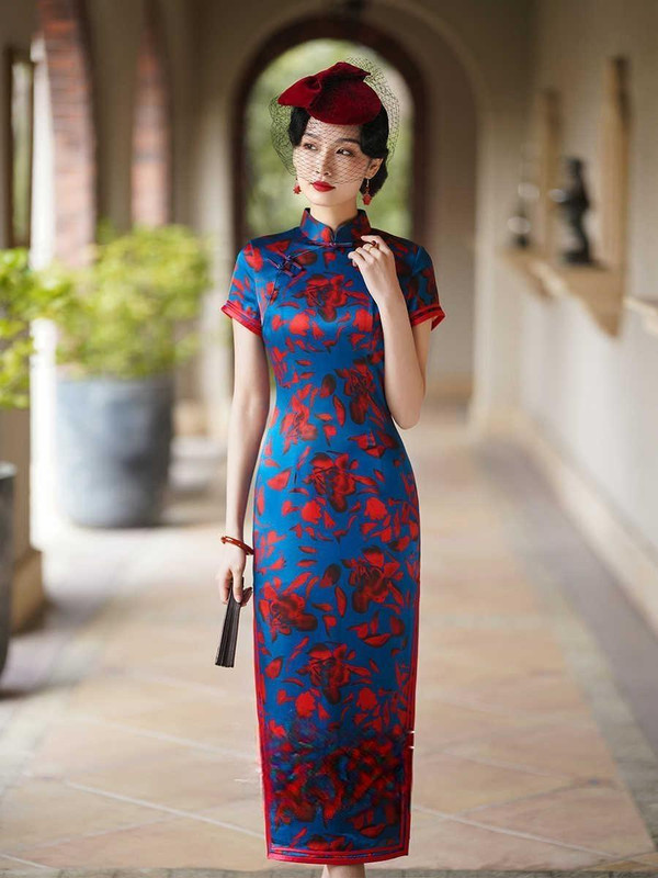 Hongyan Noble old Shanghai retro cheongsam mulberry silk autumn high end slim fit young style traditional Chinese dress The Best Modern Cheongsam Qipao Retro Women s Chinese Dress