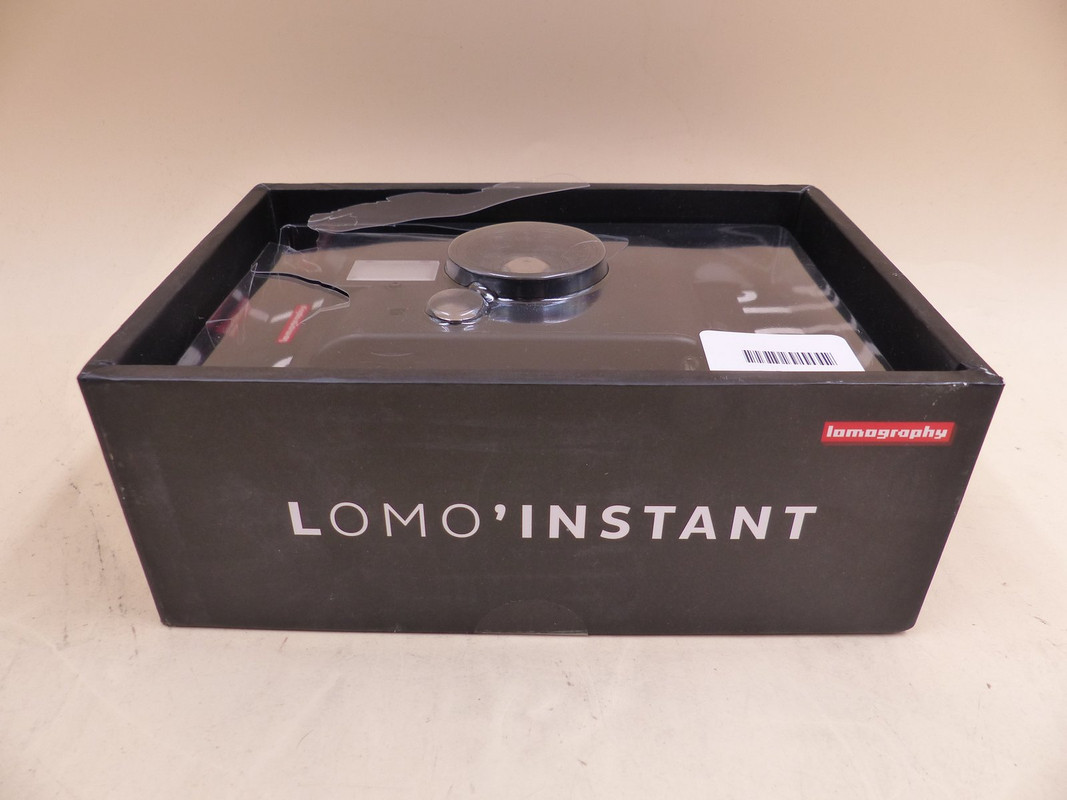 LOMOGRAPHY LOMO'INSTANT LI100B BLACK INSTANT FILM CAMERA 48MM F/8 LOMOGRAPHY LOMO'INSTANT LI100B BLACK INSTANT FILM CAMERA 48MM F/8