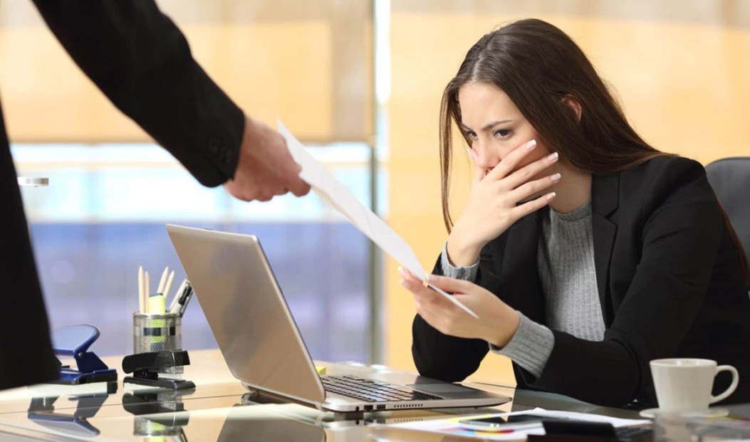 What Takes Place in the UAE When an Employer Terminates a Contract