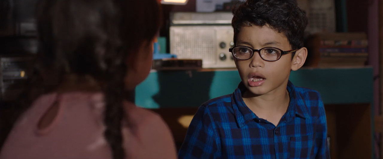 Kuntilanak 2018 WebRip [Hindi + Indonesian] 480p 720p ESub Screenshot