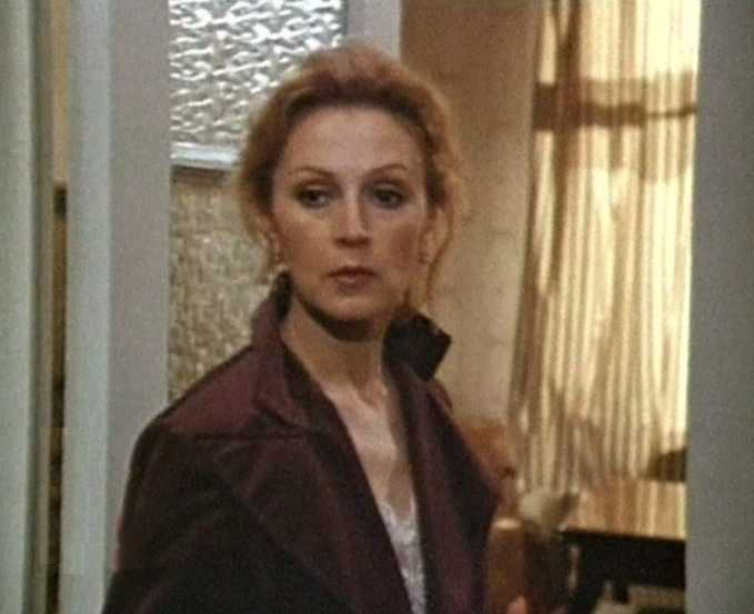 MV5BMTI1NDVlNWMtOTU5Ni00ZDM3LWI1NjAtOWJmOWRmZWQ4YTUyXkEyXkFqcGde