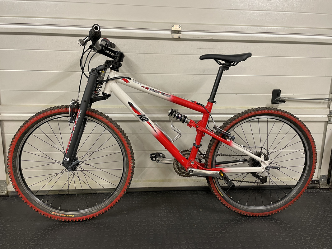 Razorback k2 hotsell mountain bike