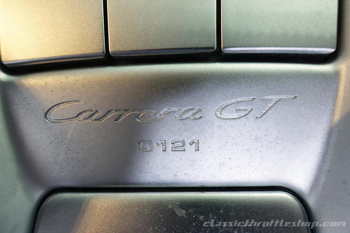 2004-Porsche-Carrera-GT-45.jpg