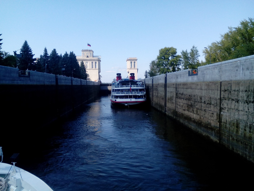 1534671671493586611068