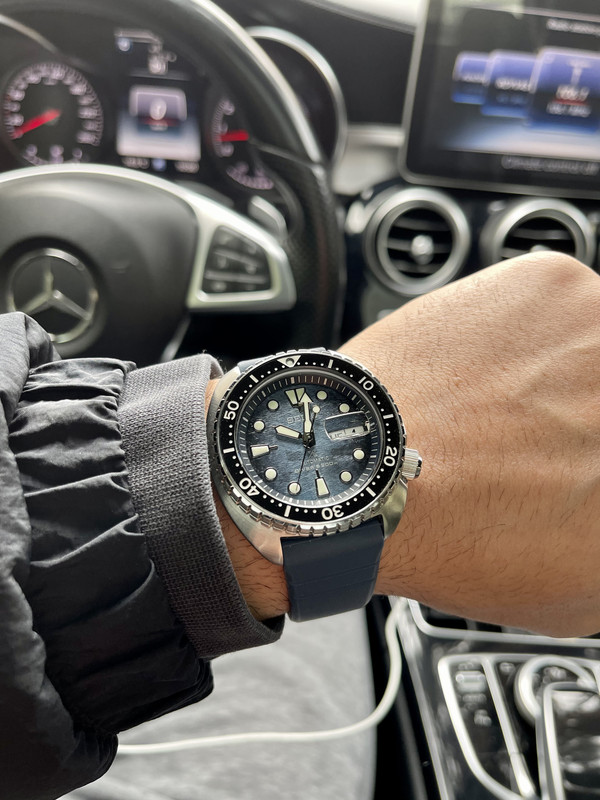 B8F5A683-77D1-474F-9D43-A58A2788FCA4