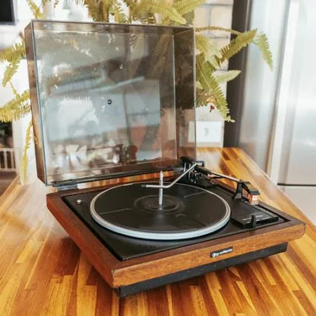 Toca‑discos vinil Gradiente Garrard S-95 vintage