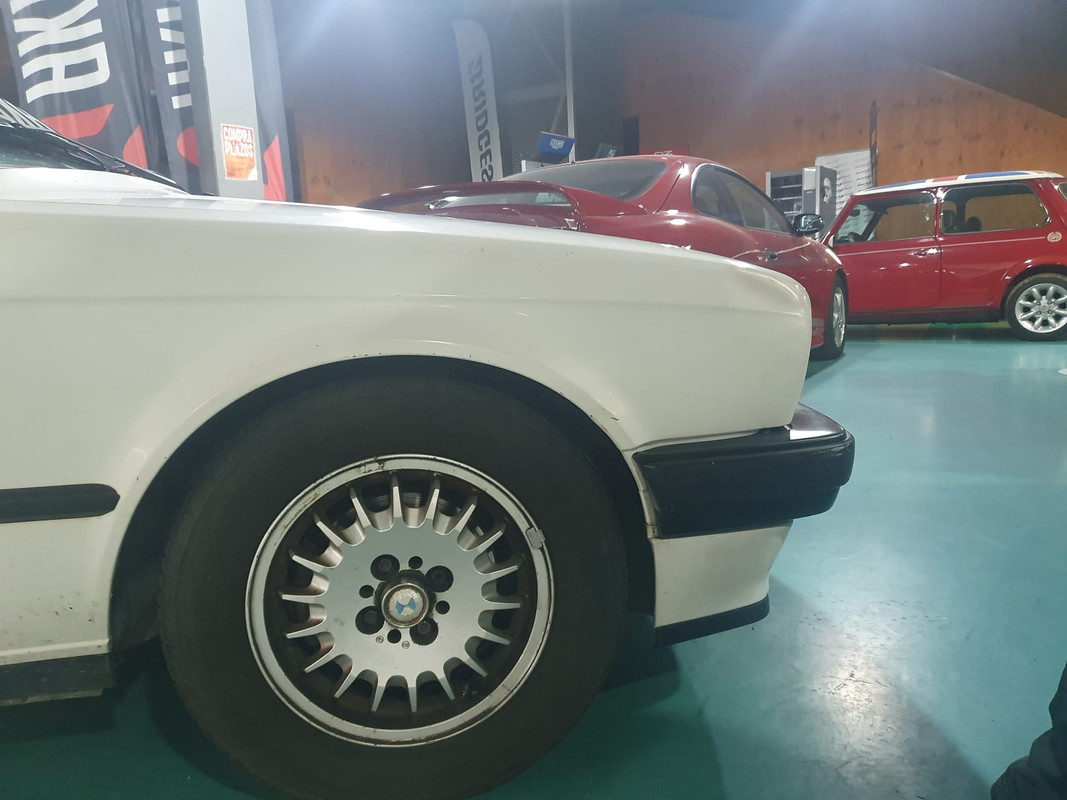 49816429-8DF4-40CC-8415-FB147AAE084A