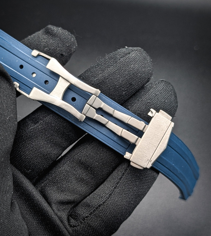 PXL 20260205 050426394 PORTRAIT ORIGINAL