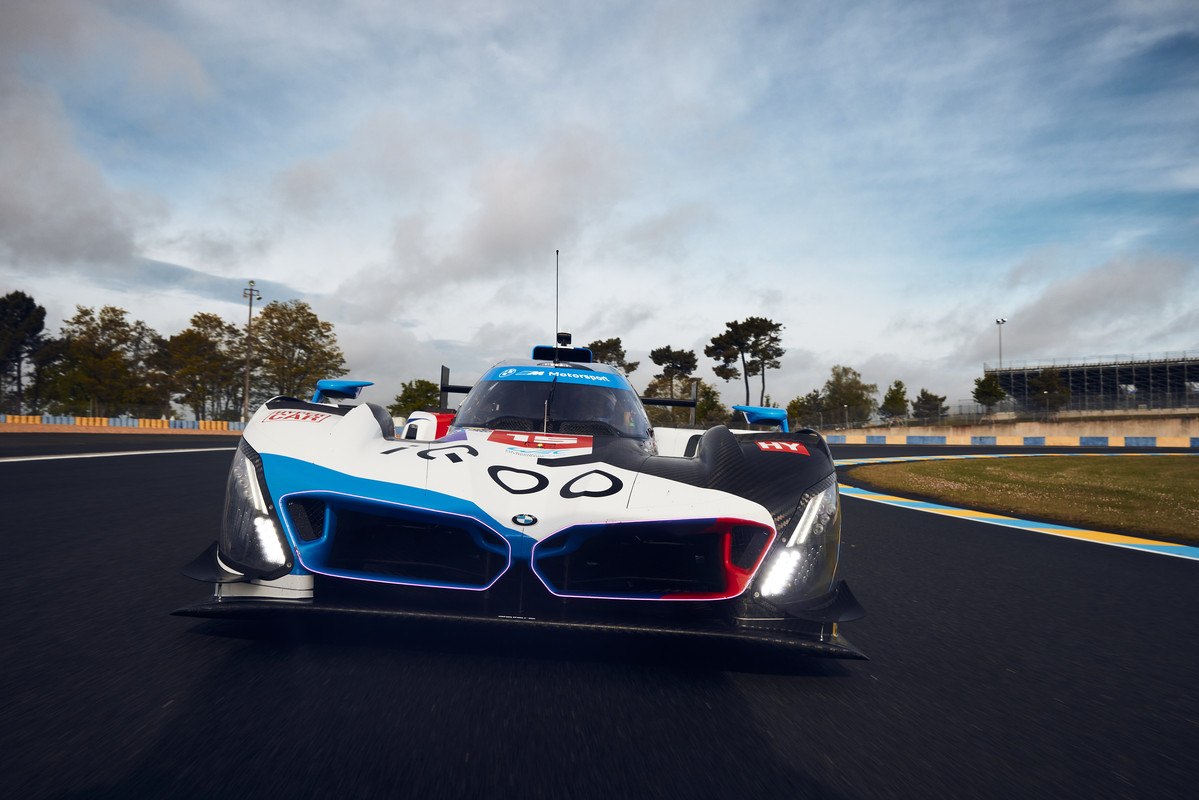 P90554326_highRes_le-mans-fra-4-5-may-