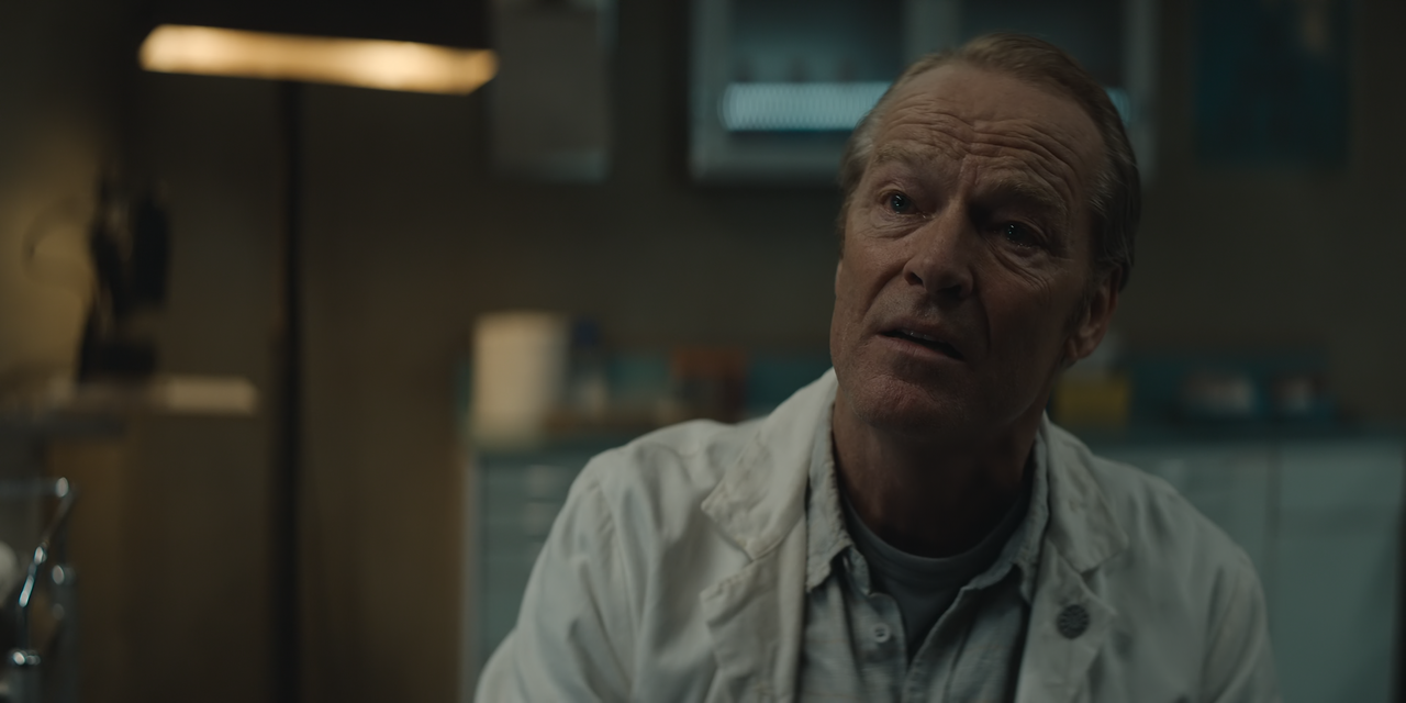 Silo.S01E08.Hanna.2160p.10bit.ATVP.WEB-DL.DDP5.1.HEVC-Vyndros.mkv_snapshot_23.02_[2023.07.03_05.01.5
