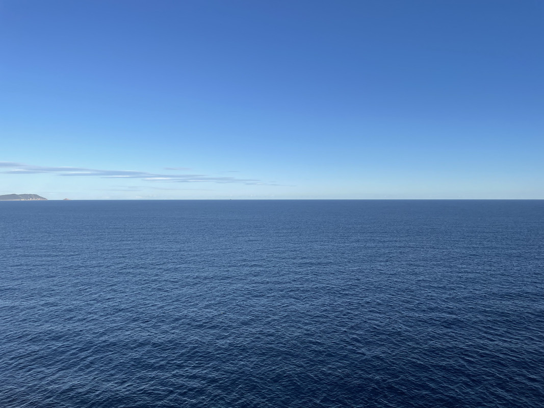 0AD717B4-67A9-425F-B591-603310A2DD8E