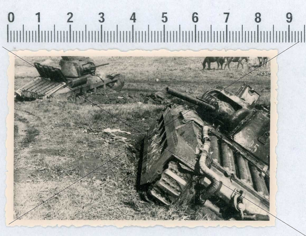 2 zerstörte Panzer, Tank, Wehrmacht, WK2 WW 2