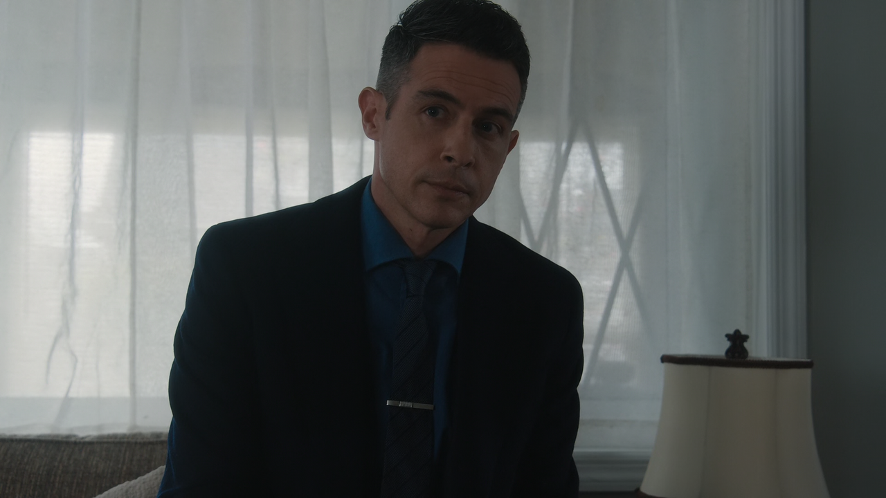 FBI.S06E12.Consequences.1080p.10bit.AMZN.WEB-DL.DDP5.1.HEVC-Vyndros.mkv_snapshot_13.08_[2024.05.22_1