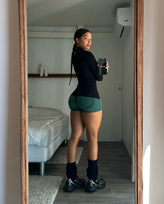 coralie_vdb_ posts 2024-07-29 09.30 C-A2xeqNsUR_6_10 450566150_3568272100151585_3092832465874467762_