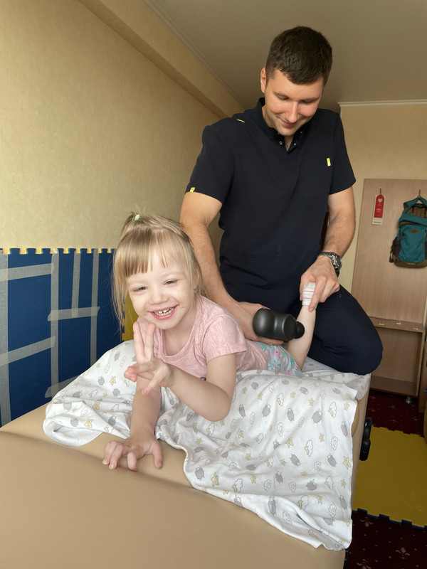 E4922E5D-75F5-4923-9535-508E5EC78139