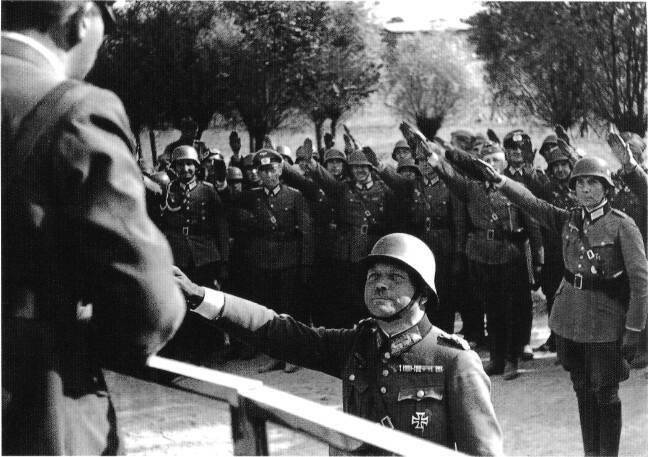 Guderian saluda a Hitler en Varsovia, 1939
