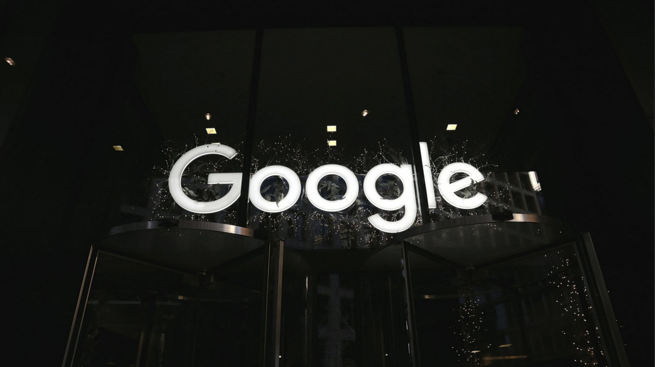 blacknwhite-google.jpg