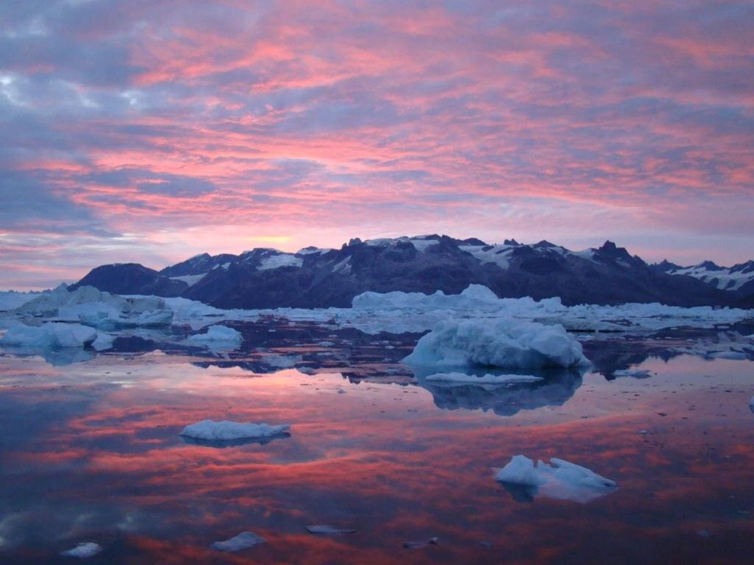 Calotta glaciale della Groenlandia: vederla attraverso il rumore della Terra