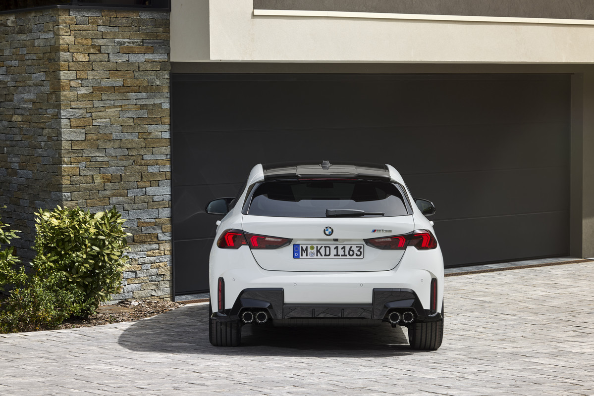 P90550928_highRes_the-all-new-bmw-m135
