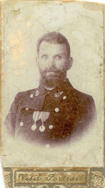 Фотий Васильевич Варочкин был моряком, служил на крейсере  Уралец, а потом на паровой лодке Уралка