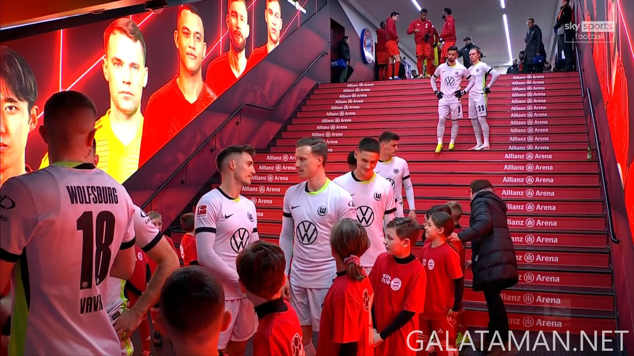 01-18_20-10-00_Sky Sports Football FHD_FC Bayern München vs Wolfsburg (Replay).ts_snapshot_00.29.08.