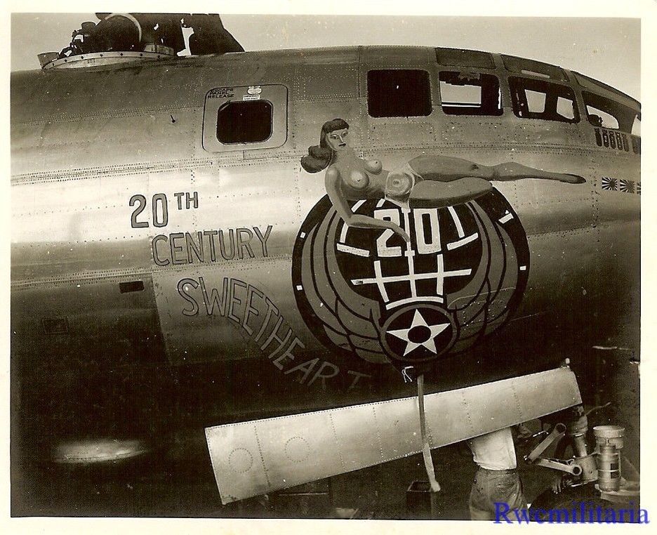 20TH CENTURY SWEETHEART