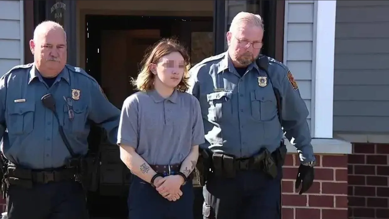 Adolescente transgénero condenada por asesinato de su amiga