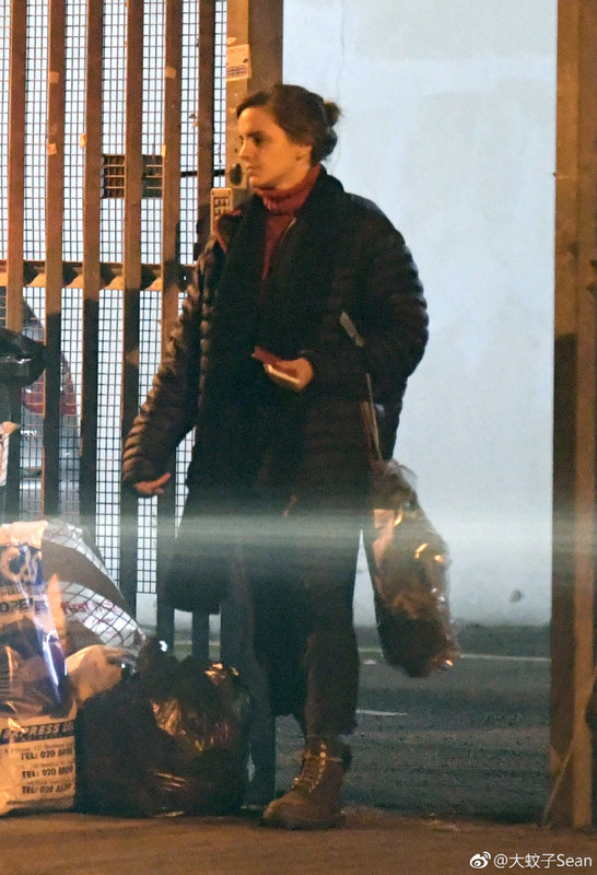 emmawatson-photogallery.blogspot.com (2)