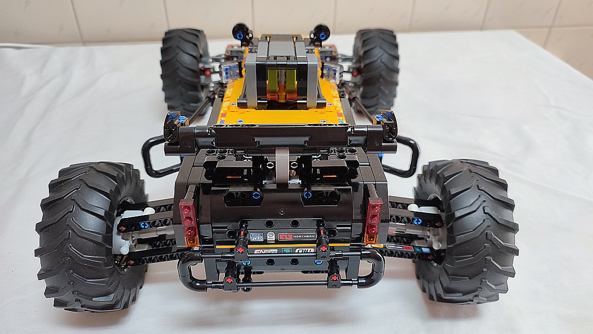 "Sand Runner" MOC (set 42099 alternative model) - Building Instructions | Belle-Ve Bricks | LEGO MOCS / Custom MOCs IMG 20220801 102436