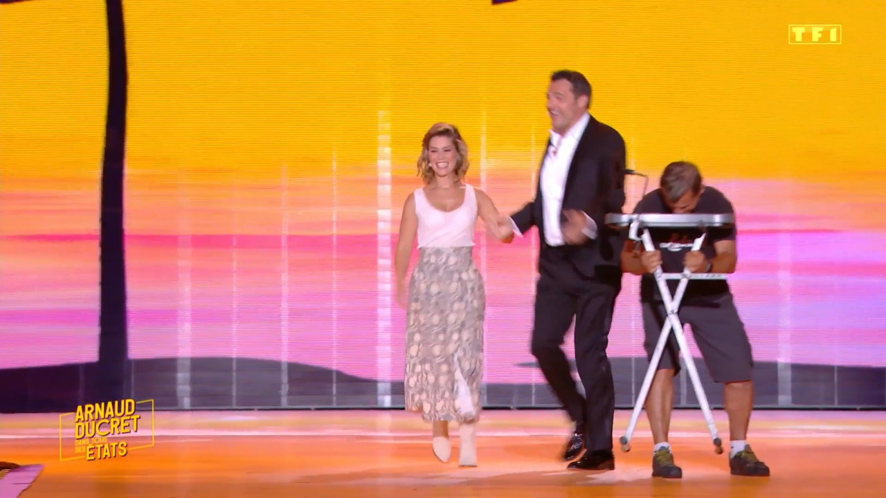 2022-08-16_21_10_TF1_Arnaud-Ducret-dans-tous-ses-etats.mp4_snapshot_01.25.40.077