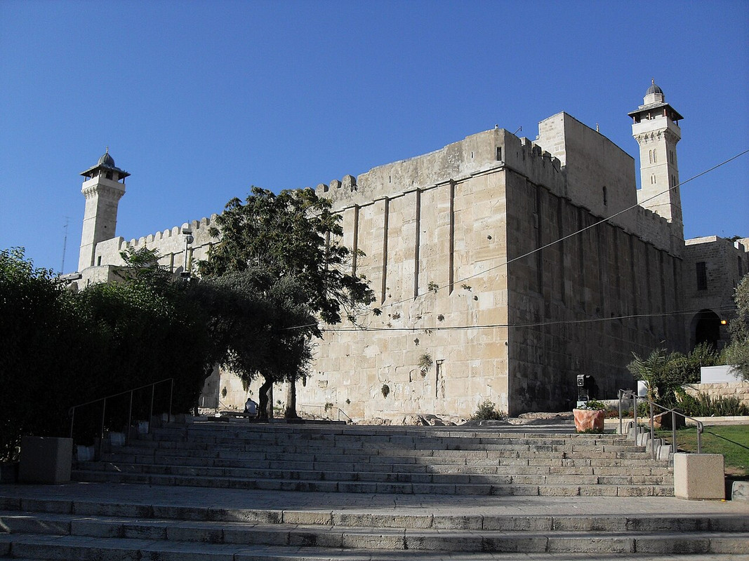 1280px-Hebron-Cave-of-the-Patriarchs.jpg