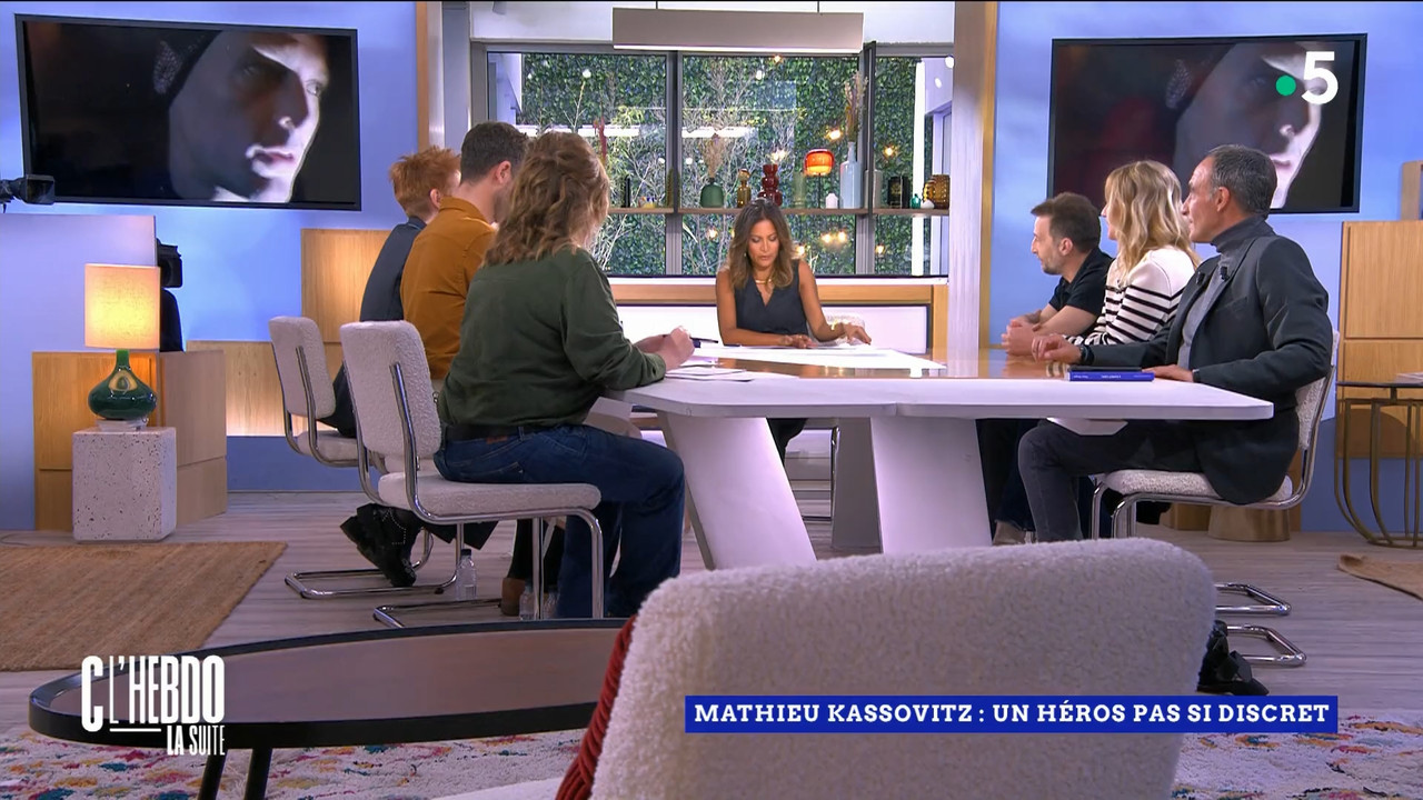 C l'hebdo la suite - Saison 8 - Invités Mathieu Kassovitz, Ludovine Sagnier, Ni..._France 5_2024_03_