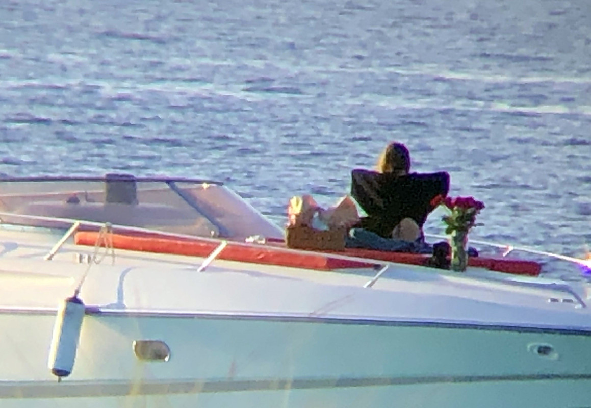 emmawatson-updates.com (38)