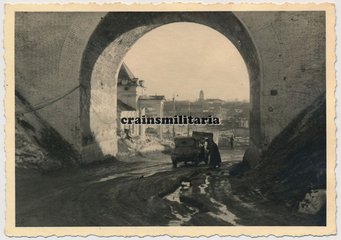 Orig. Foto Soldaten b. Viadukt Brücke in RSCHEW Rshew Russland 1