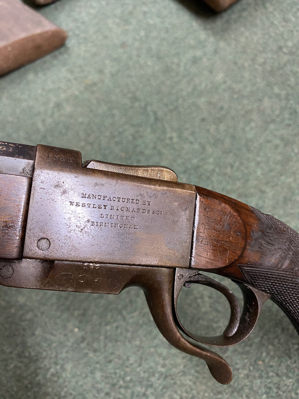 00E08CD2-F385-438A-B3F8-50E54C2A80C6