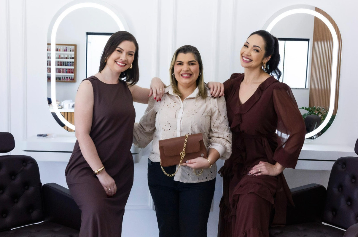 Bianca Justino, Janaína Marques e Adryene Sinozuki