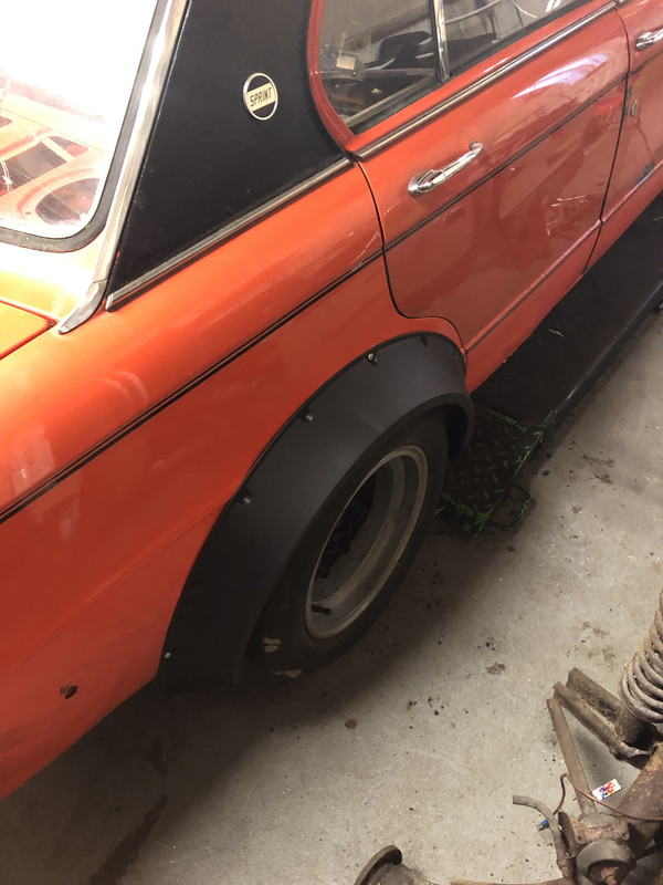 ED0AC690-30A3-438D-BAD7-1FF77246B370