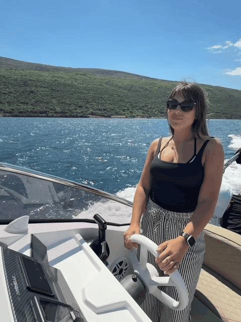 [Image: GIF-20260527-225432-288.gif]