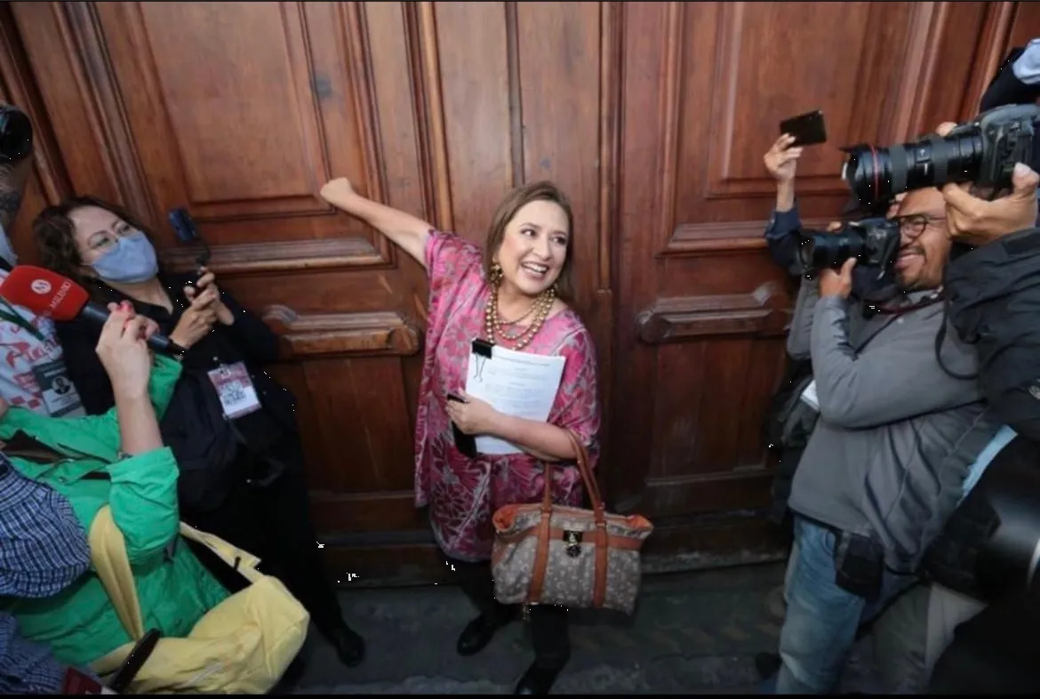 Xóchitl Gálvez sí votó a favor de las pensiones de adultos mayores