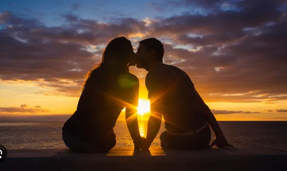 Sunset-kiss