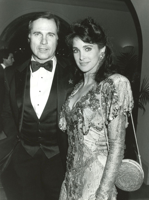 connie_sellecca_b35