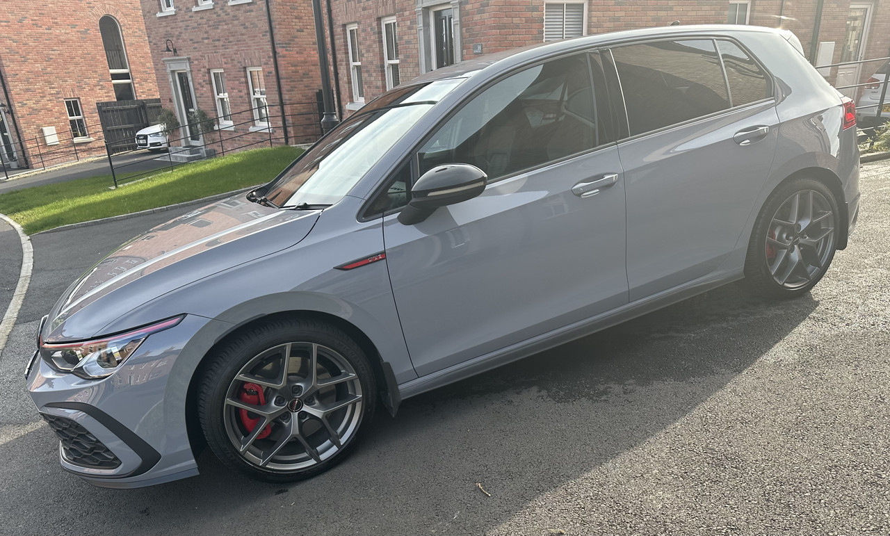 8CA7907B-52E6-4877-B166-D2F92F8175F1