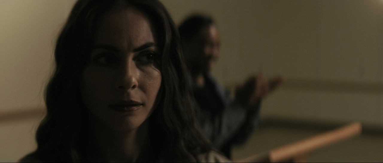 La asistente de la morgue (2026) 1080p WEB DL Latino Inglés mkv snapshot 00 12 44 764