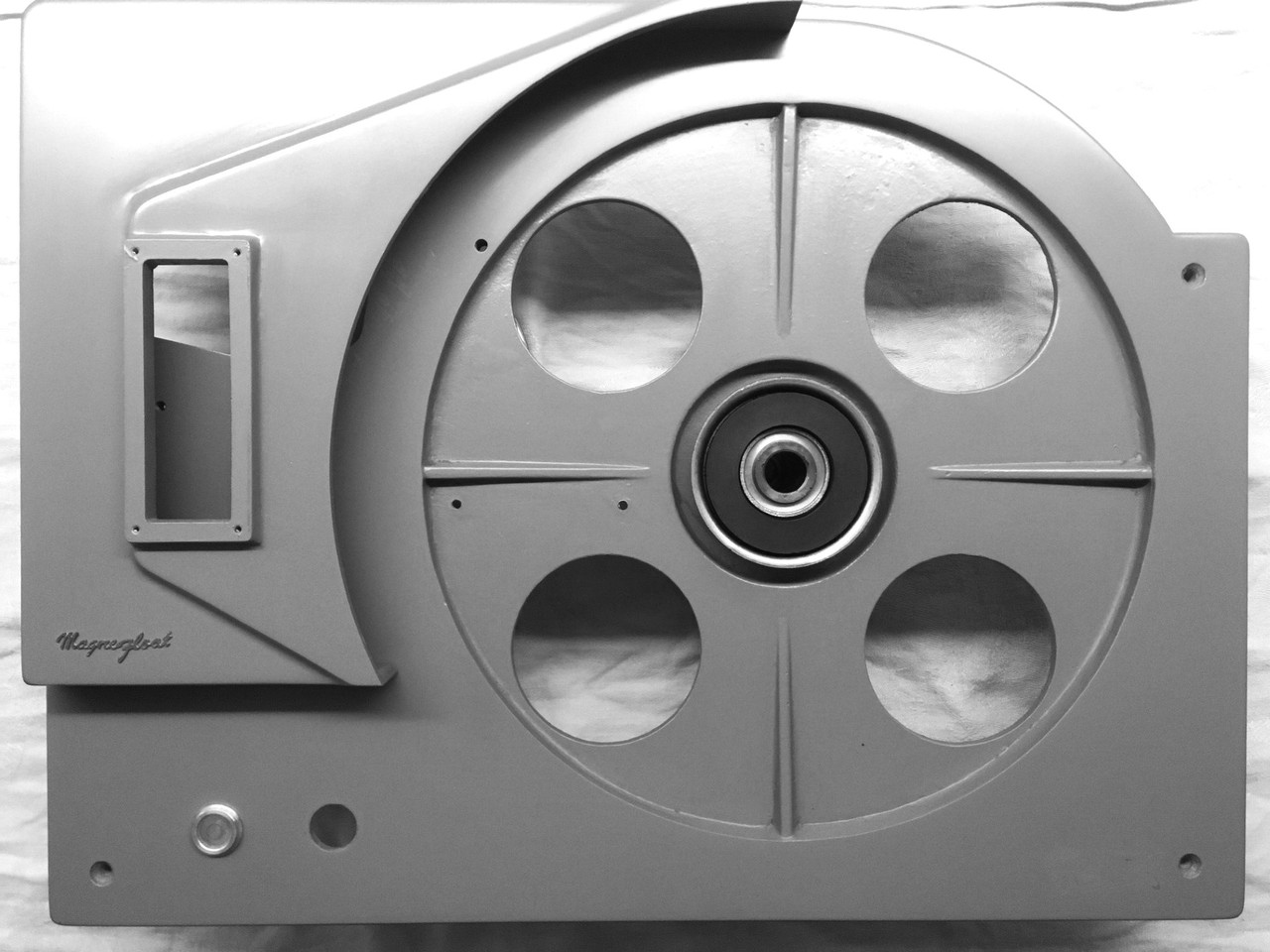 [Bild: Teac-Chassis-3-sw.jpg]