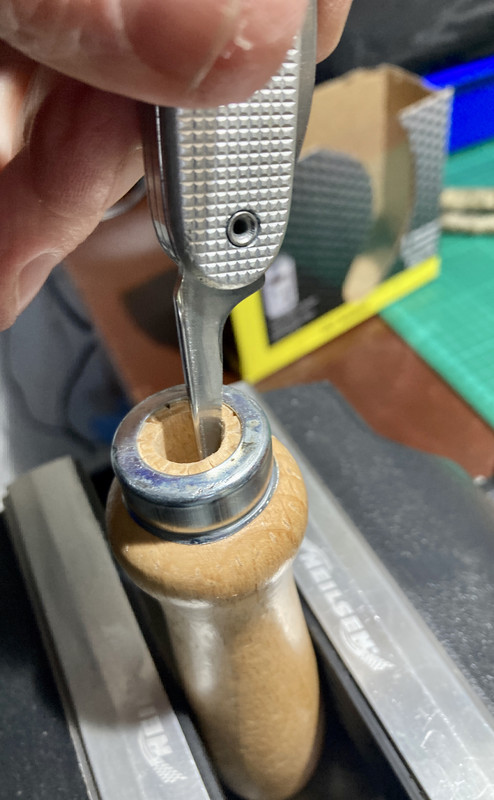 1B305BC8-6CAF-4F9B-8C3D-501B1CE446EF