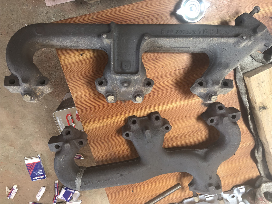 1CA8854E-8D72-4C4D-8E5E-8B65E9411EEB