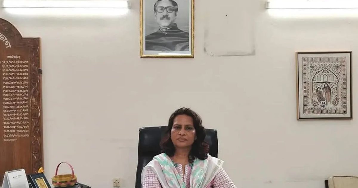 পিএসসির সদস্য হলেন জুলাইয়ে শেখ হাসিনার ছবি সরানো জাবি অধ্যাপক শামীমা