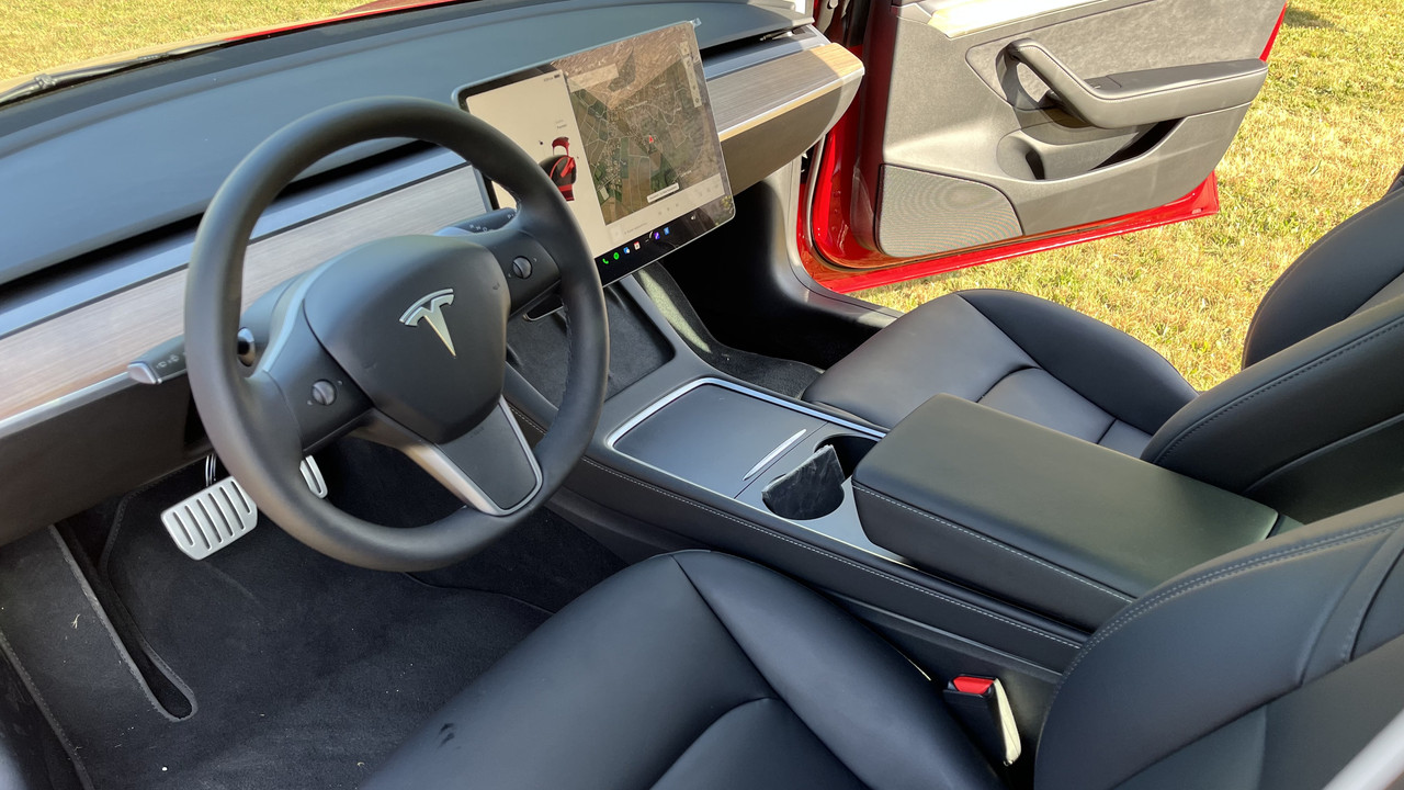 62683698-ECB6-44FA-BF55-F640F8EF445A